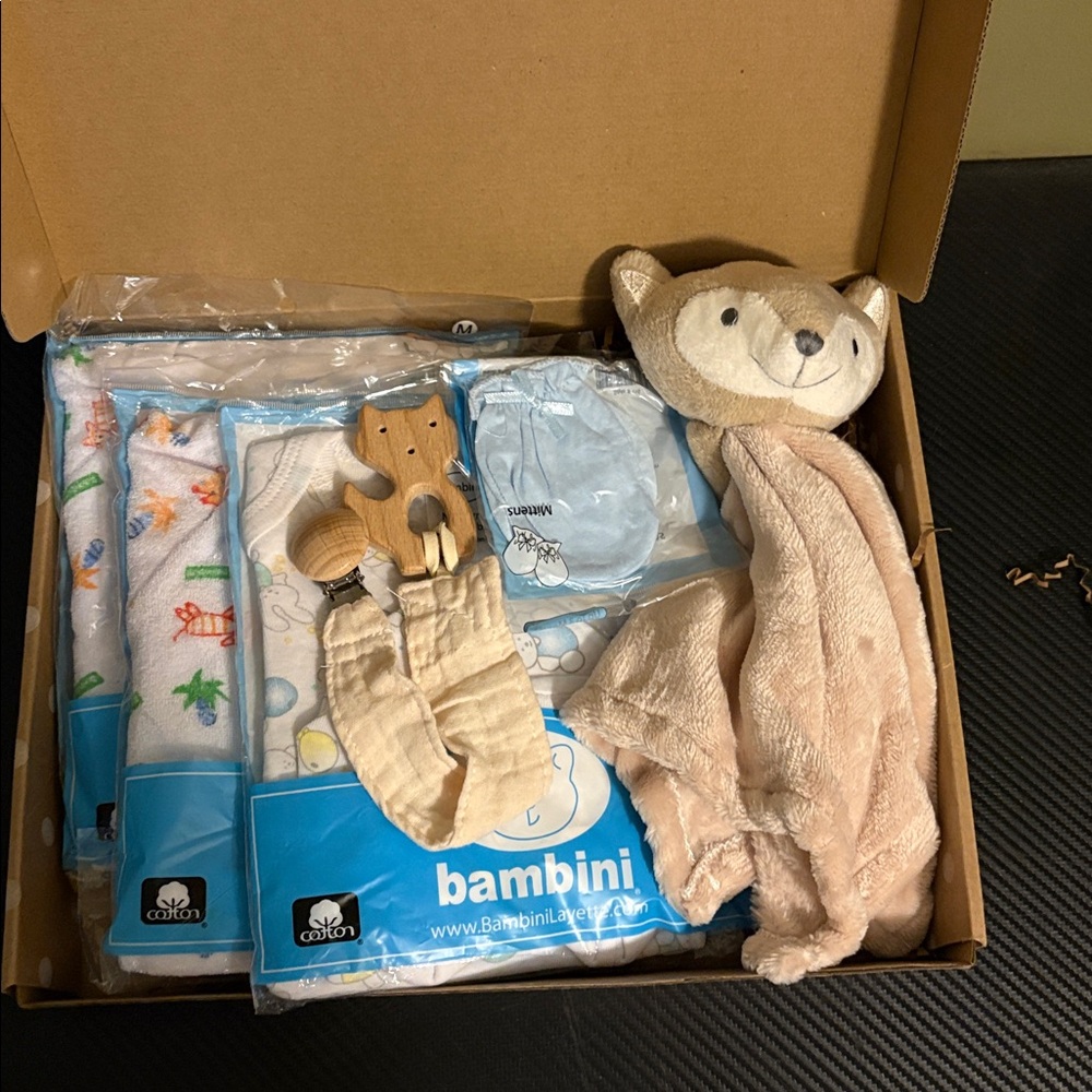 Baby PJs-S&M &Newbirn 3pcgift set mittens Lovie pacifier clip
